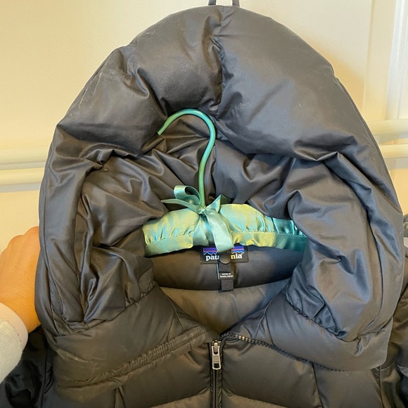 Patagonia size S Black Down Jacket (knee length) - Picture 3 of 10